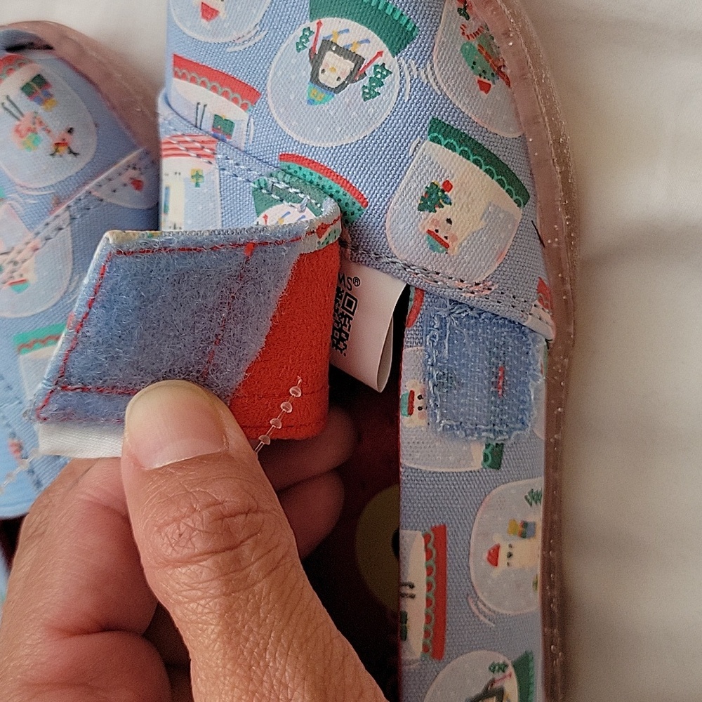 NWT TOMS Kids Blue Slip-On Shoes. Size 9 Toddler. - Picture 11 of 16